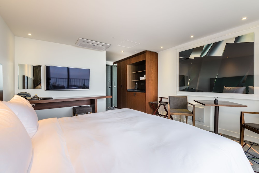 Augila Hotel Jeju Oceano Suites 16/61