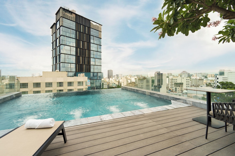 M City Hotel Saigon 1/49