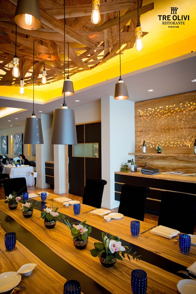 Savoy Beach Hotel 42/50