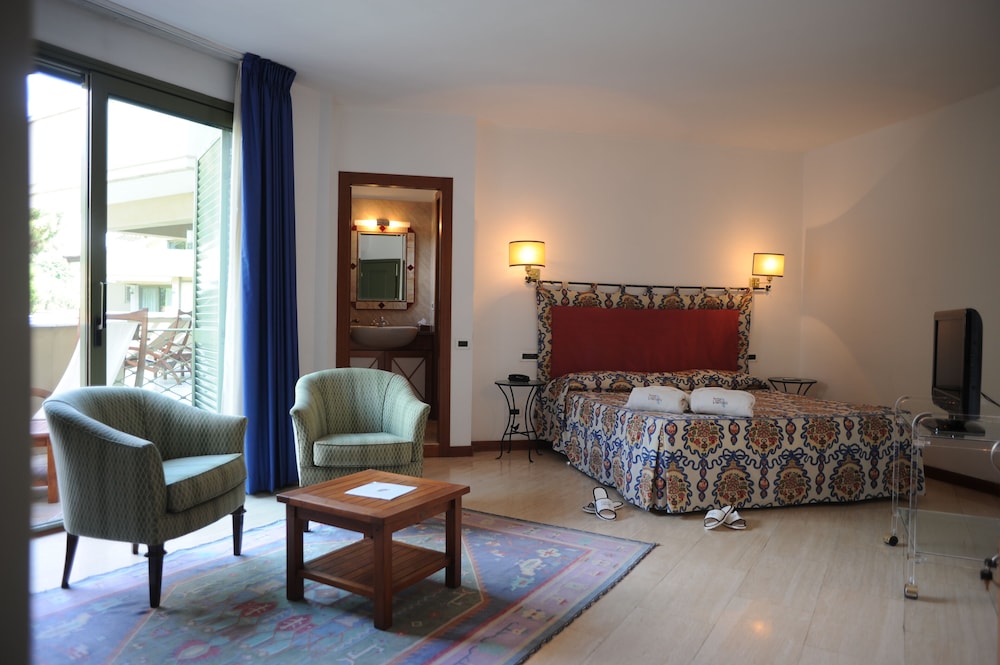 Hotel Villa Undulna 53/77