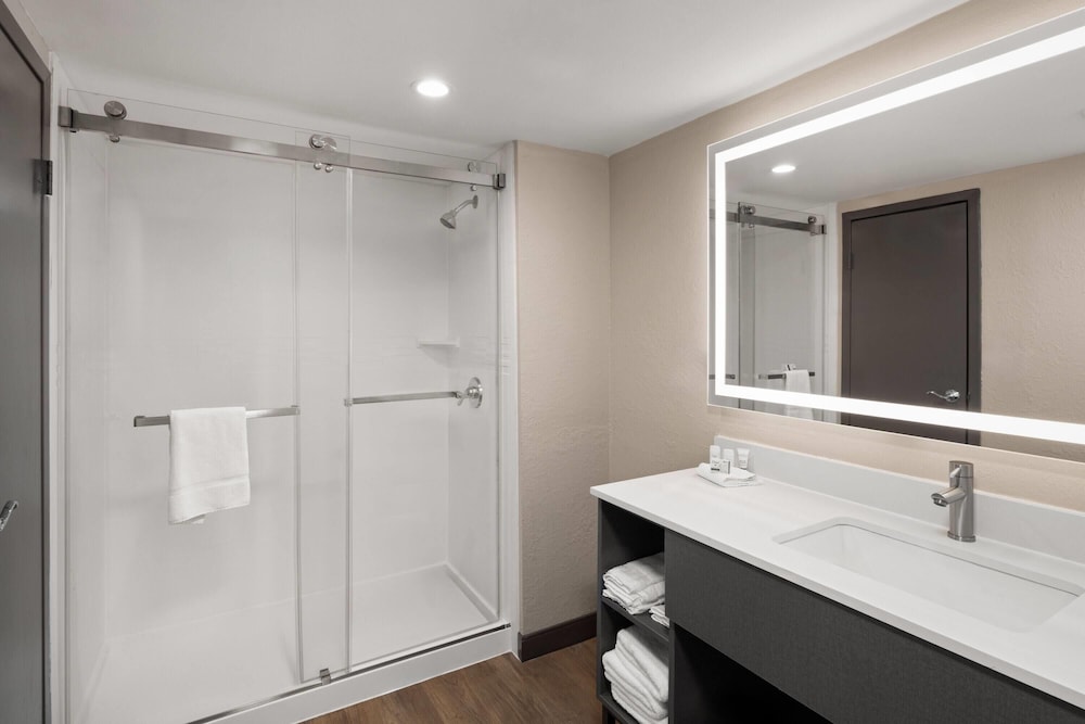 Hawthorn Extended Stay by Wyndham Nashville Airport/Opryland 49/50
