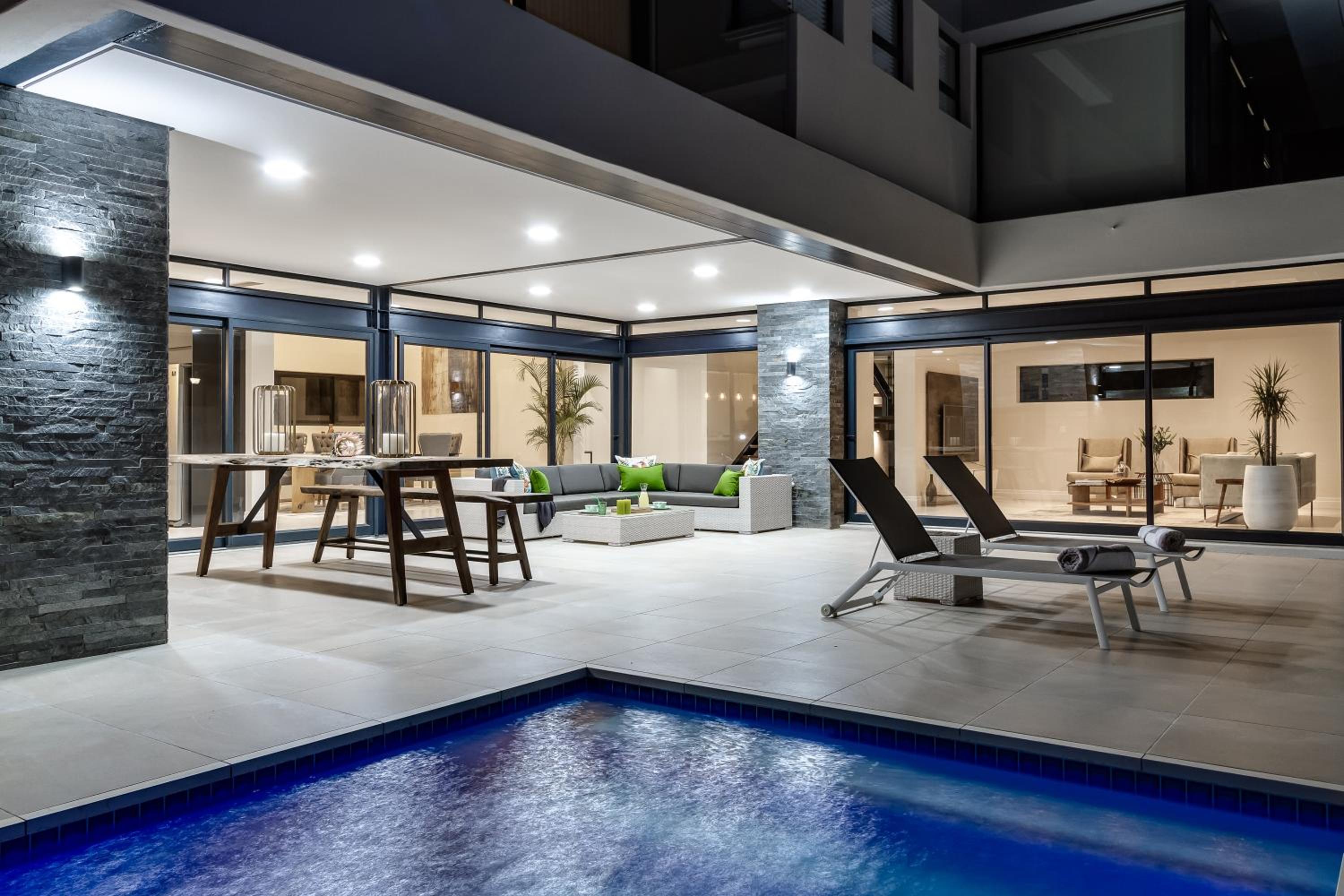 Villa De Luxe 14/35