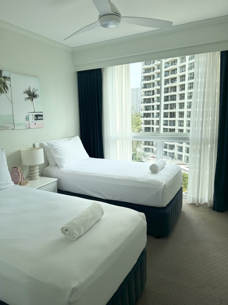 2 BEDROOMS, PREMIUM, APARTMENT
