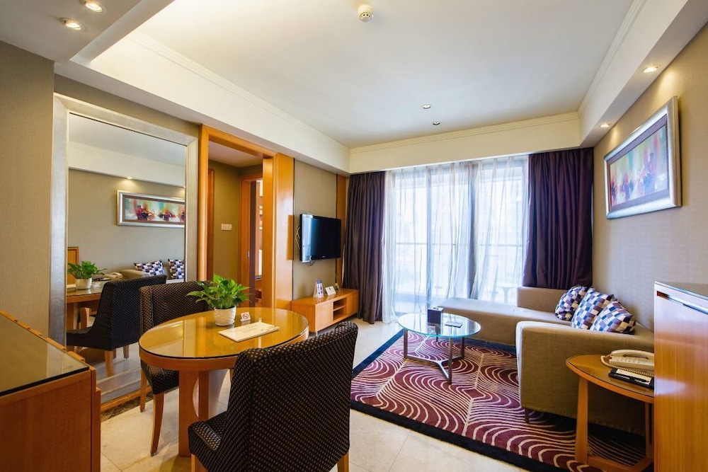 Dan Executive Apartment Guangzhou 32/48