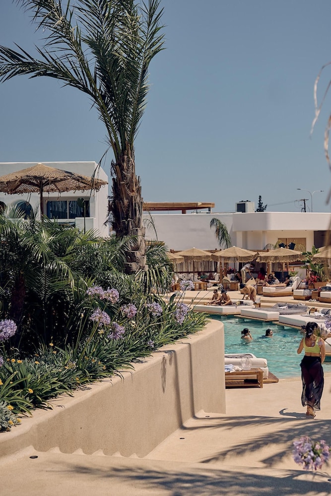 AYA Resort 54/60