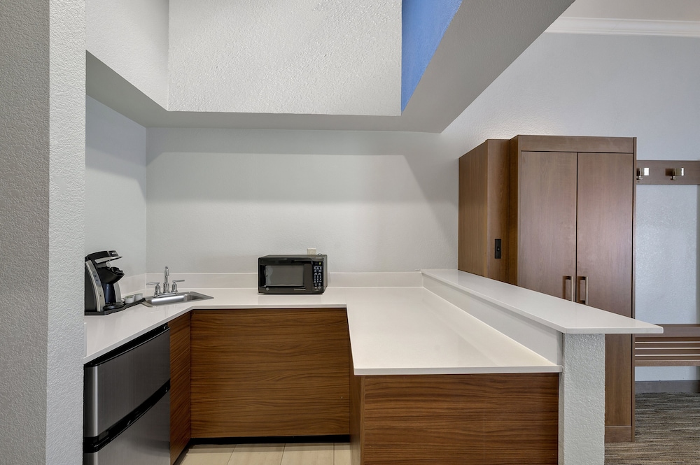 Holiday Inn Express Hotel And Suites Lufkin South 57/68