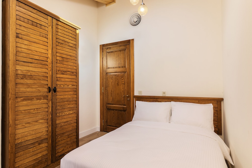 Raven Suites Old City Istanbul 5/21