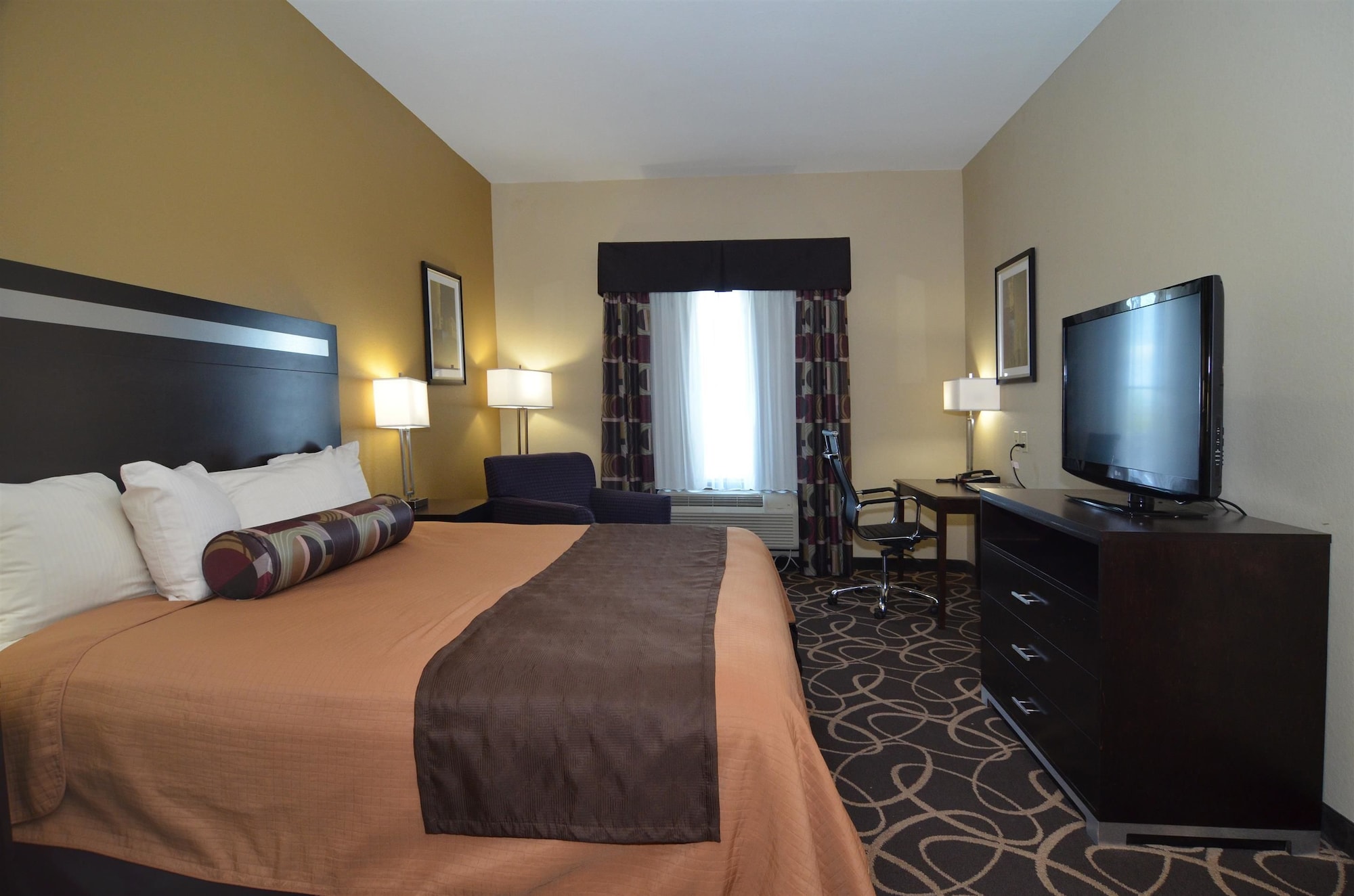 جناح بسرير كينج لذوي الإعاقة