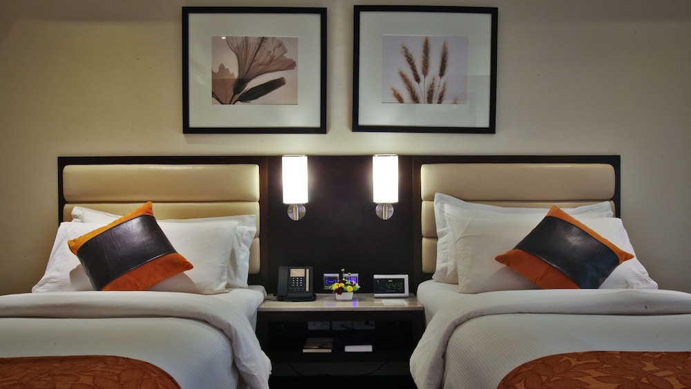 Limketkai Luxe Hotel 15/50