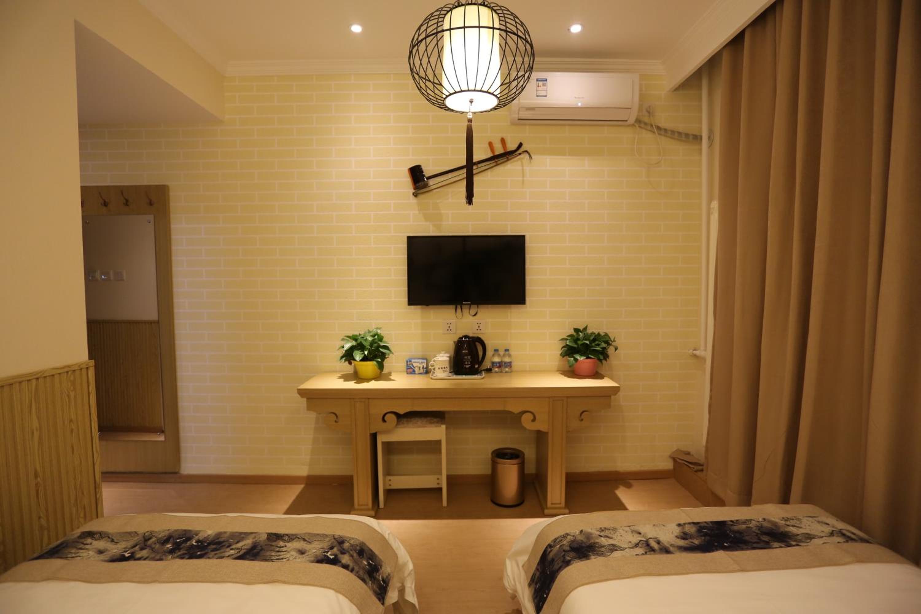 Dragon King Hostel 48/70