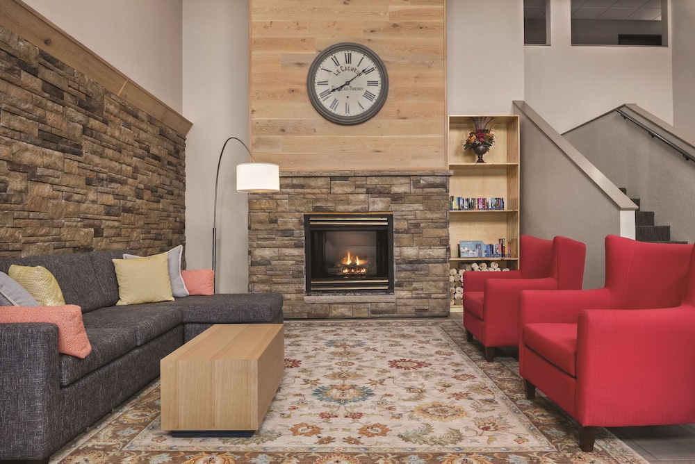 Country Inn and Suites By Radisson Cottage Grove MN 20/32