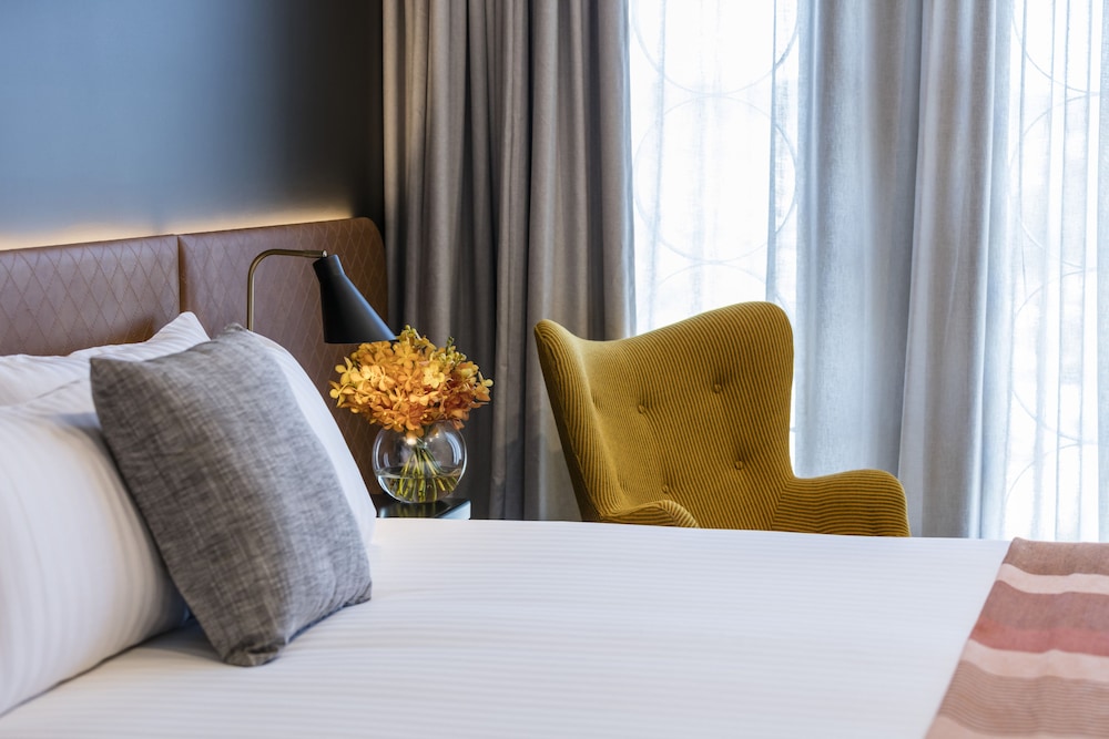 Vibe Hotel Canberra Airport 24/63