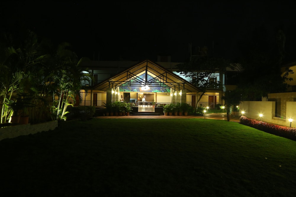 Cotton County Club And Resort 4/46