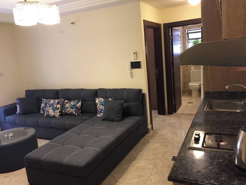 The Royal Luxury Apartments & studios 19/50