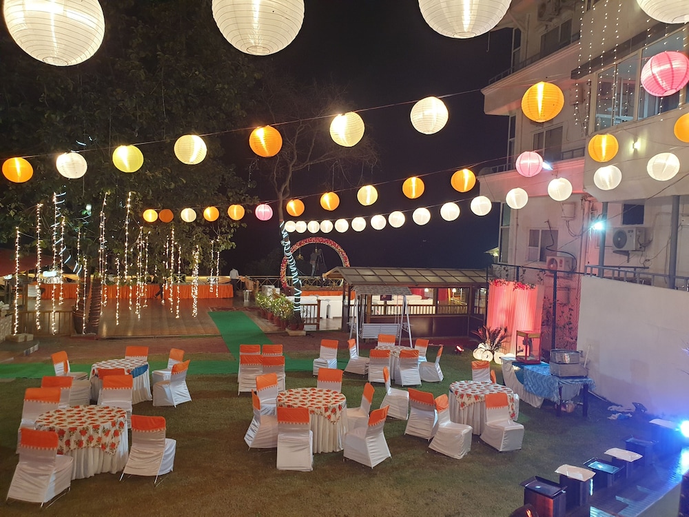 Hotel Rajpur Heights 32/50