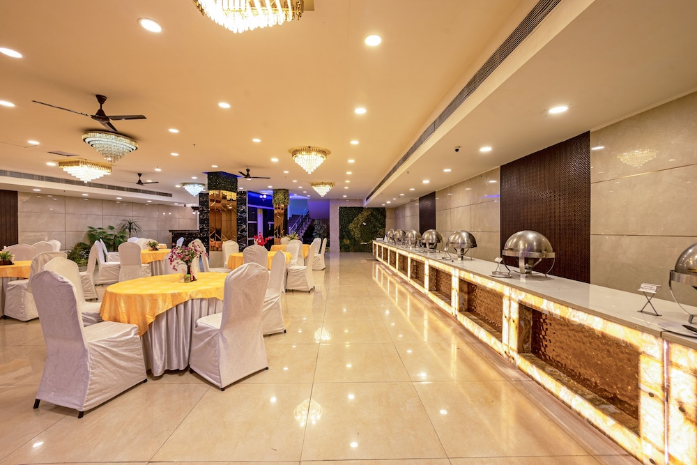 Haris Court Gurgaon 15/50