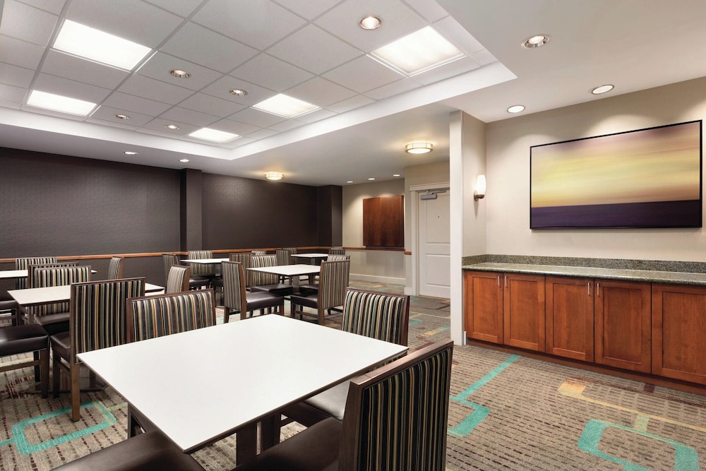 Residence Inn by Marriott Newport/Middletown 32/38