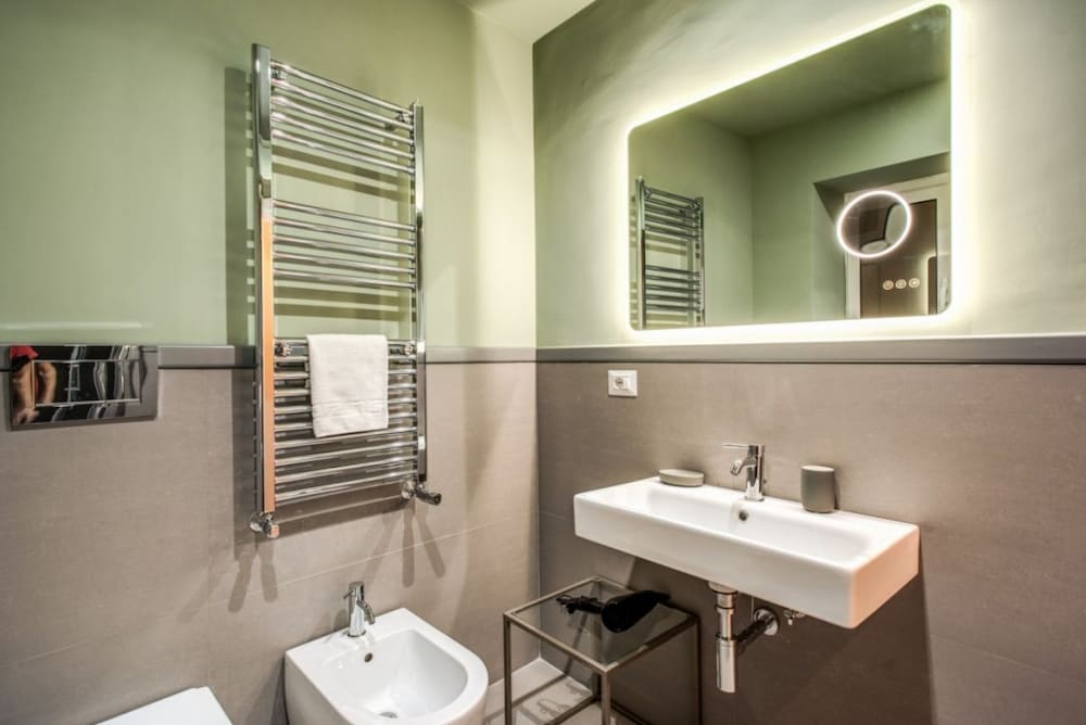 Trevi Fountain Superior 3 bdr apartment 48/49