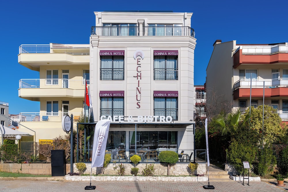 Echinus Hotels 3/48
