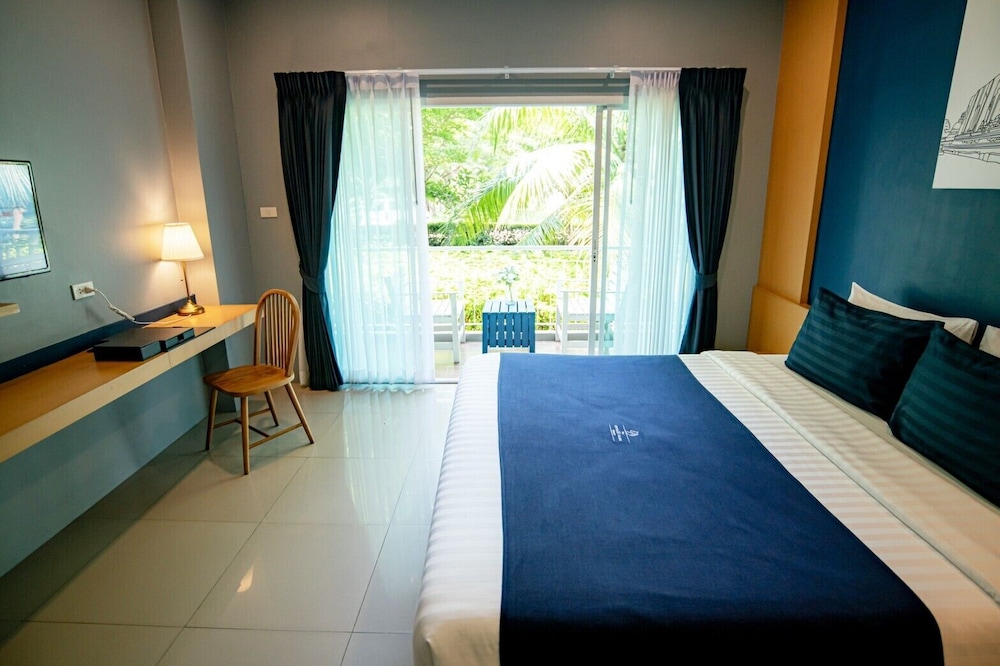 SUPERIOR, DOUBLE BED