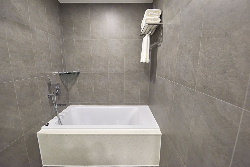 Busan City Hotel 46/50