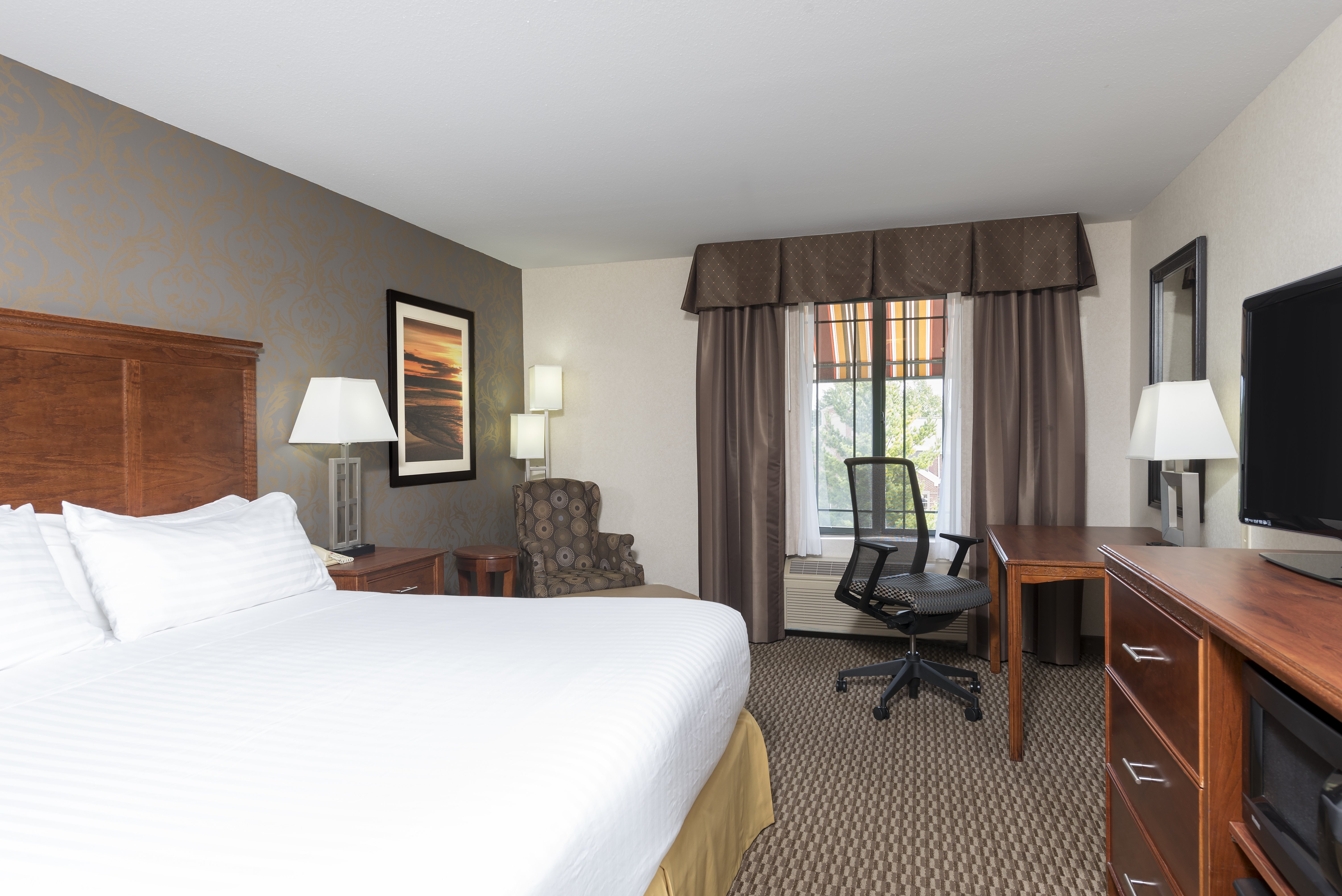 Holiday Inn Express Holland 15/55