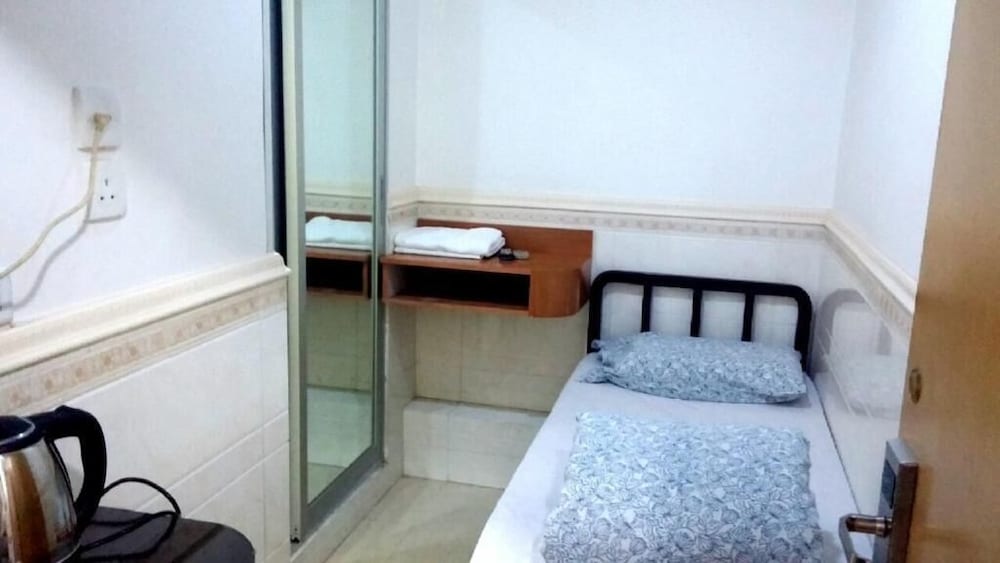 K & B Hostel 27/64