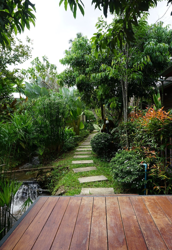 Buraphat Resort 29/50