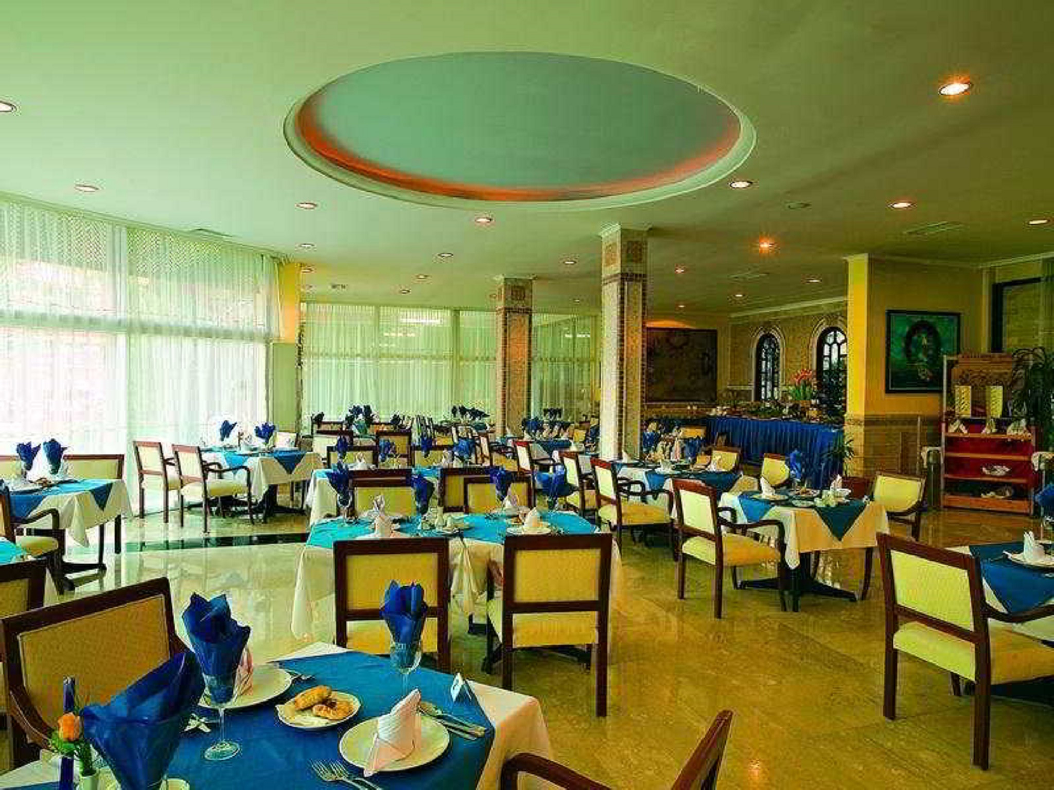 Nova Park Hotel 46/64