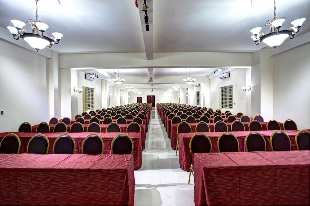 La Rose Hotel 43/54