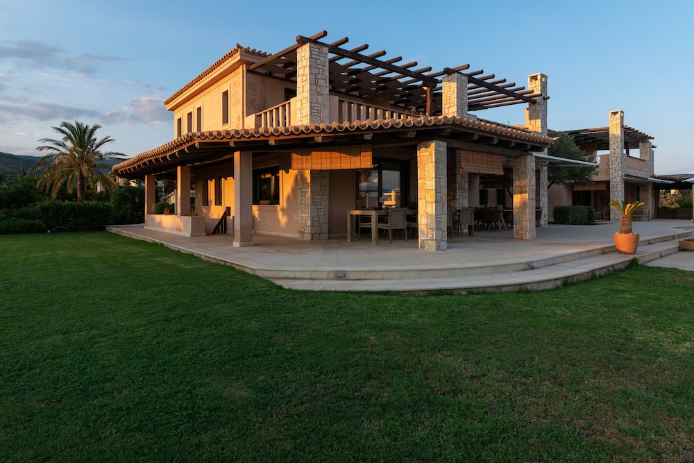 Thermesea Luxury Lodge 63/68
