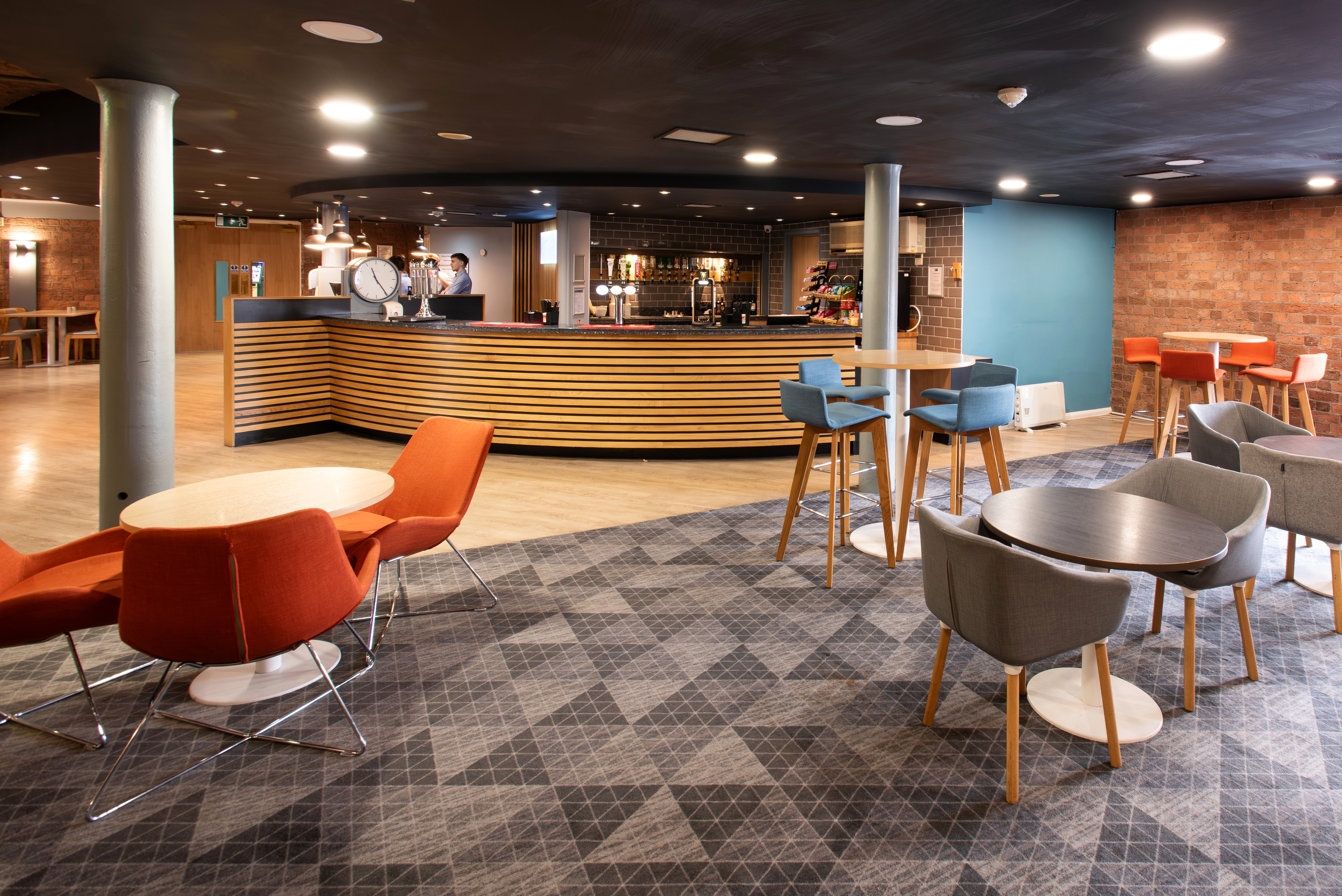 Holiday Inn Express Liverpool Royal Albert Dock 56/76