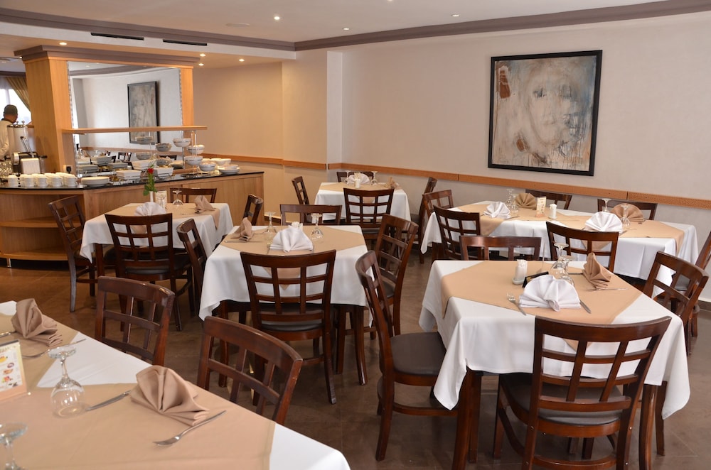 Hotel Almas 43/50
