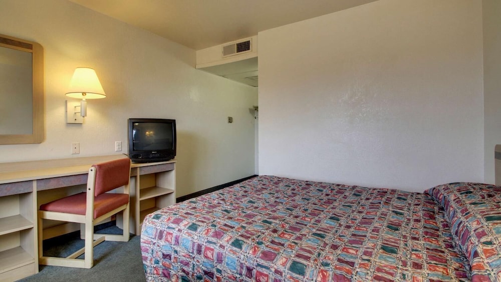 Motel 6 Louisville N Jeffersonville 11/36
