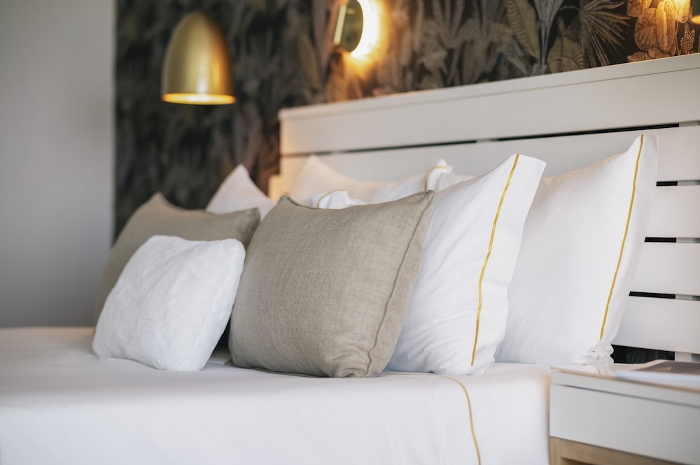 Hotel Arribas 34/66