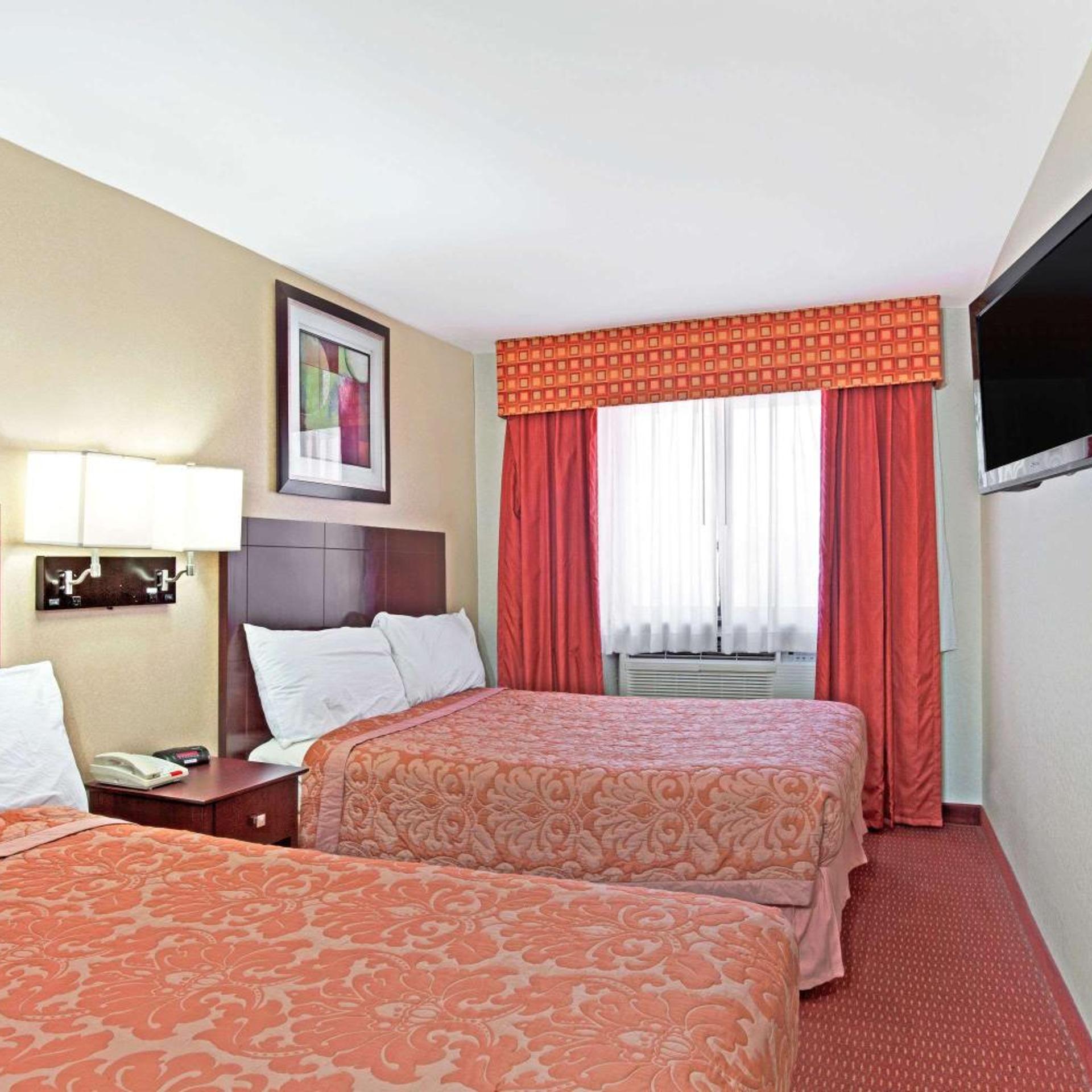 Super 8 by Wyndham Long Island City LGA Hotel 13/26