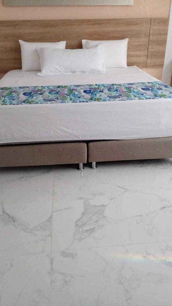 Hotel Boutique Olas Marinas luxury 50/50