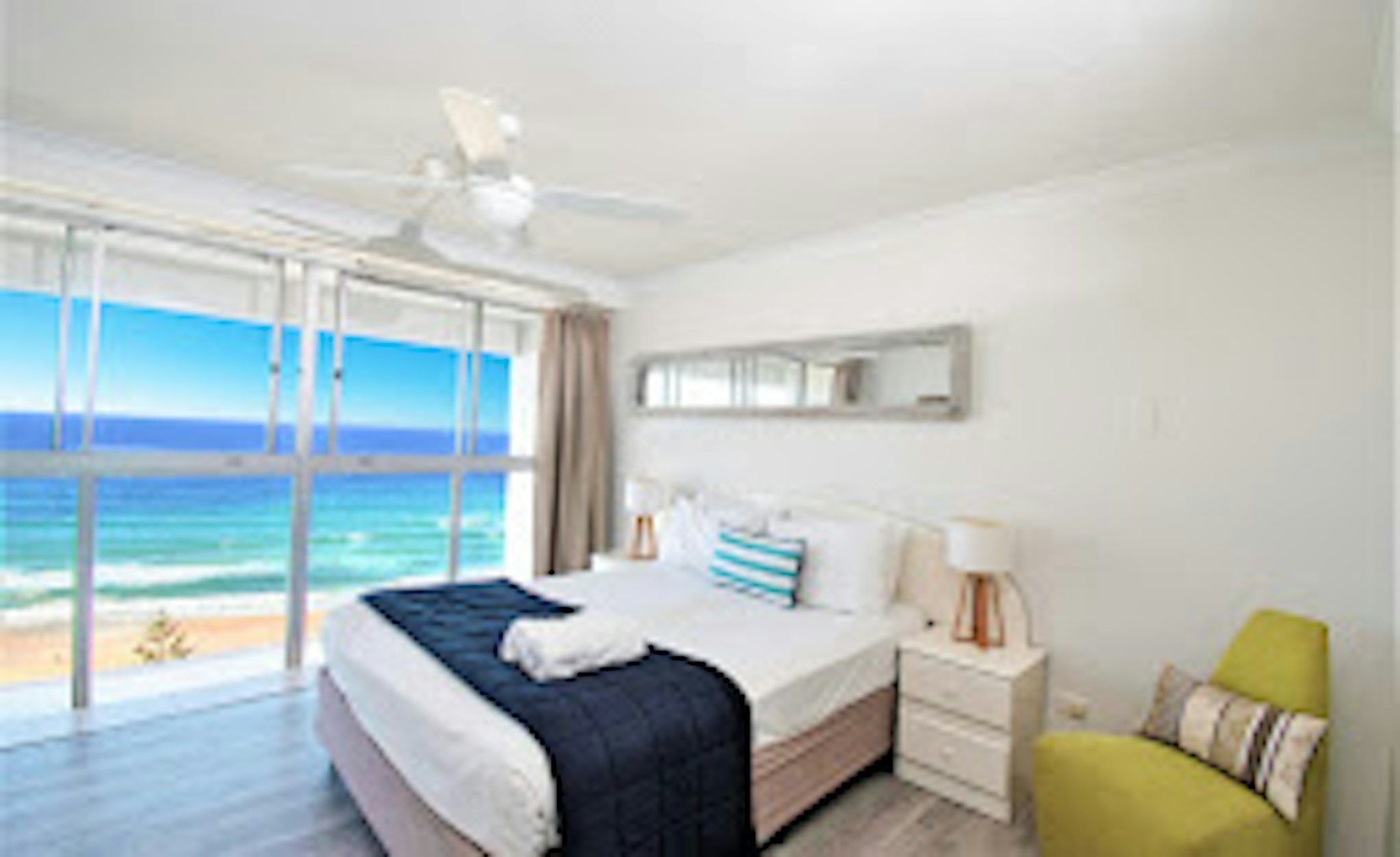 CASHELMARA BEACHFRONT APARTMENTS 4/28