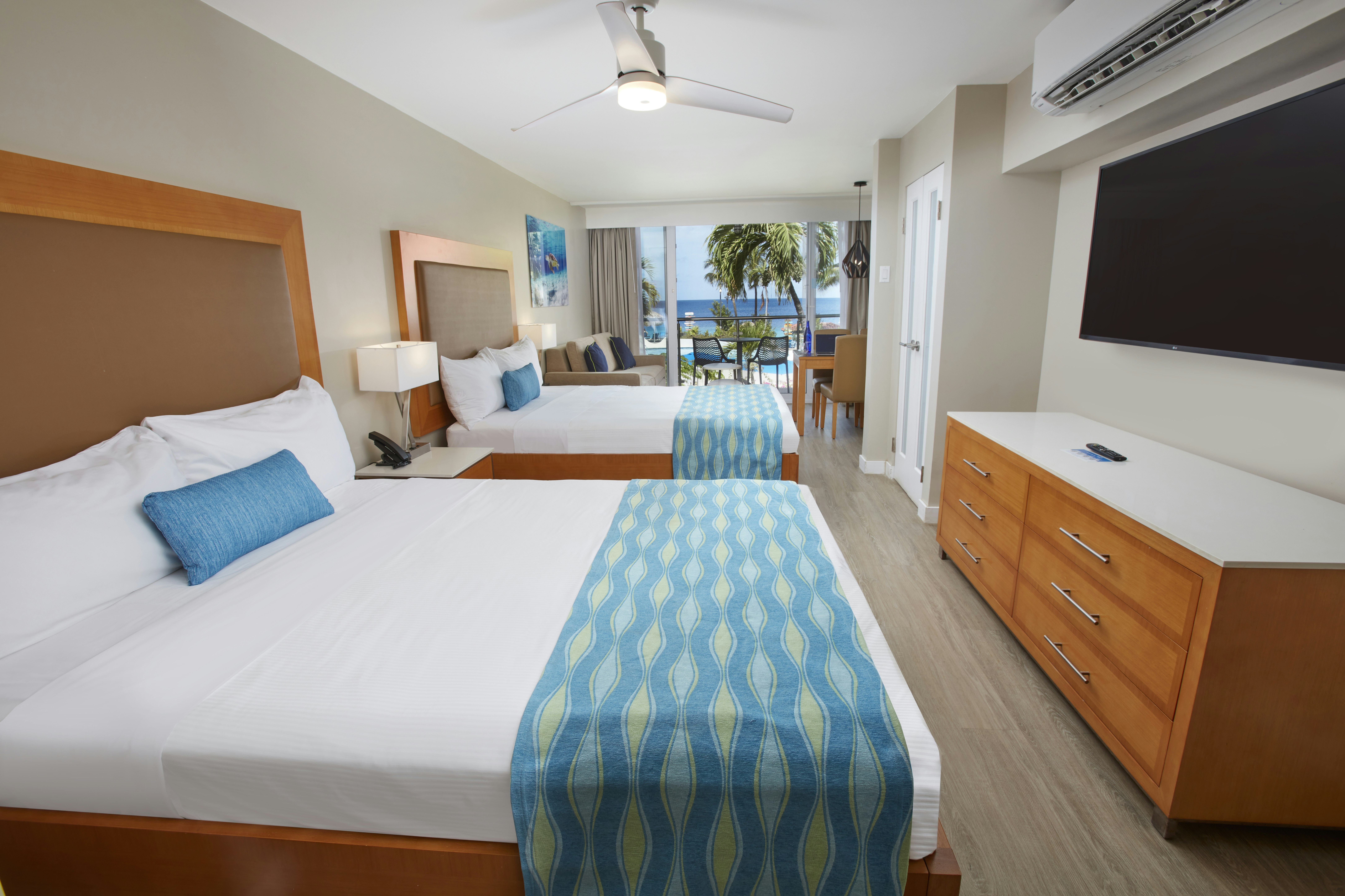 Divi Flamingo Beach Resort 4/47