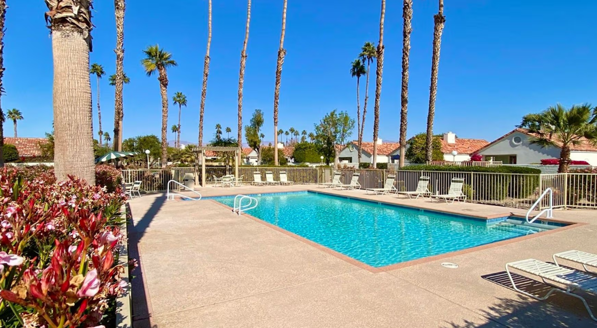 Desert Breezes Resort 46/54