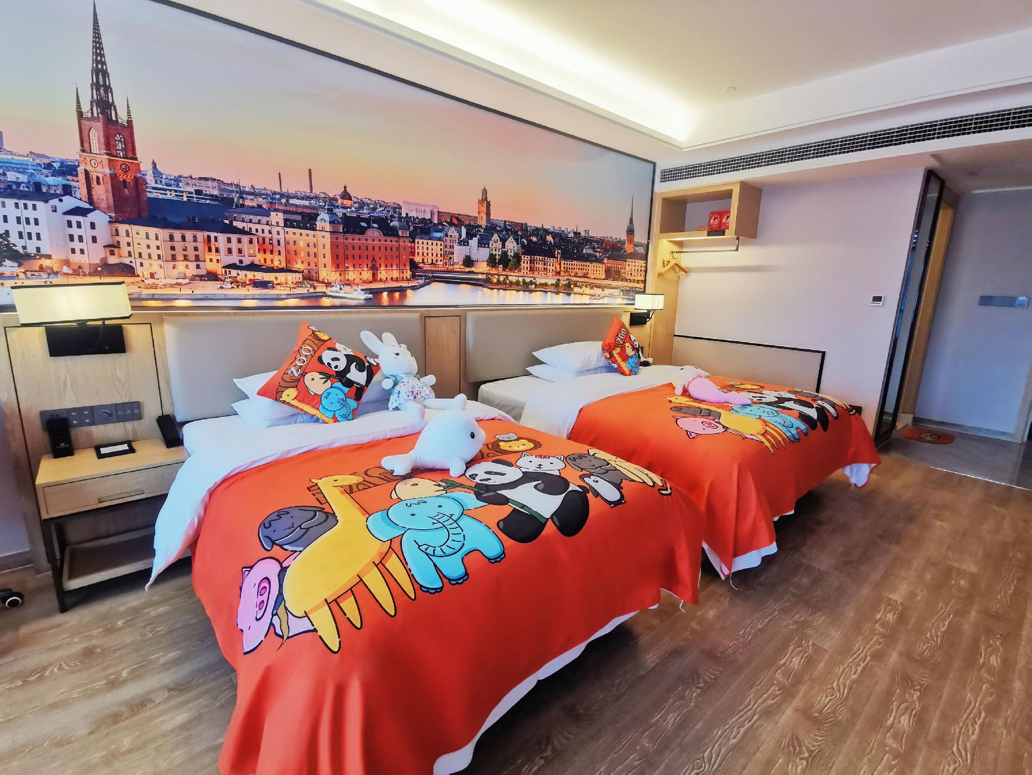 Vienna International Hotel (Nanchuan District Wanda Plaza) 36/56