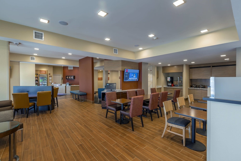 Towneplace Suites By Marriott Hopkinsville 27/29