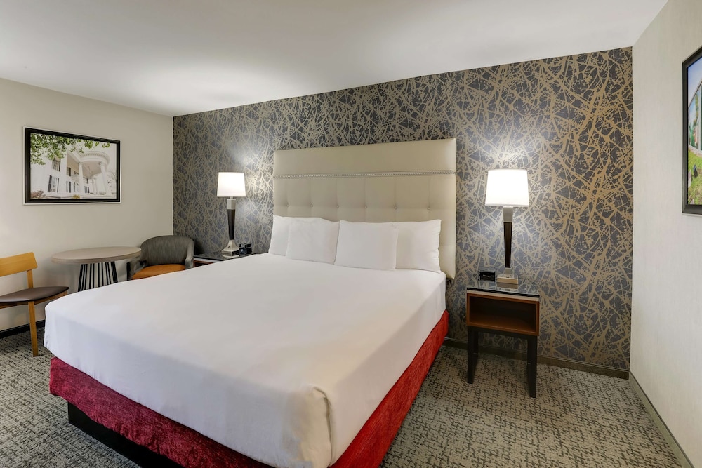 Drury Inn Paducah 10/50
