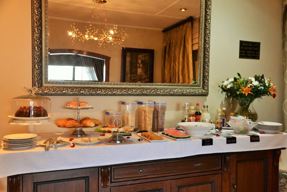 Stirling Manor Boutique Guest House 33/50