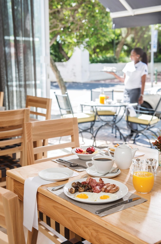 Cape Town Hollow Boutique Hotel 48/66