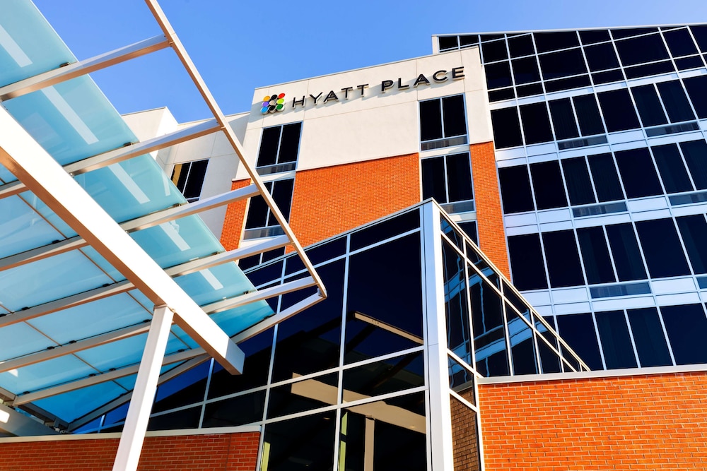 Hyatt Place Garden City 67/69