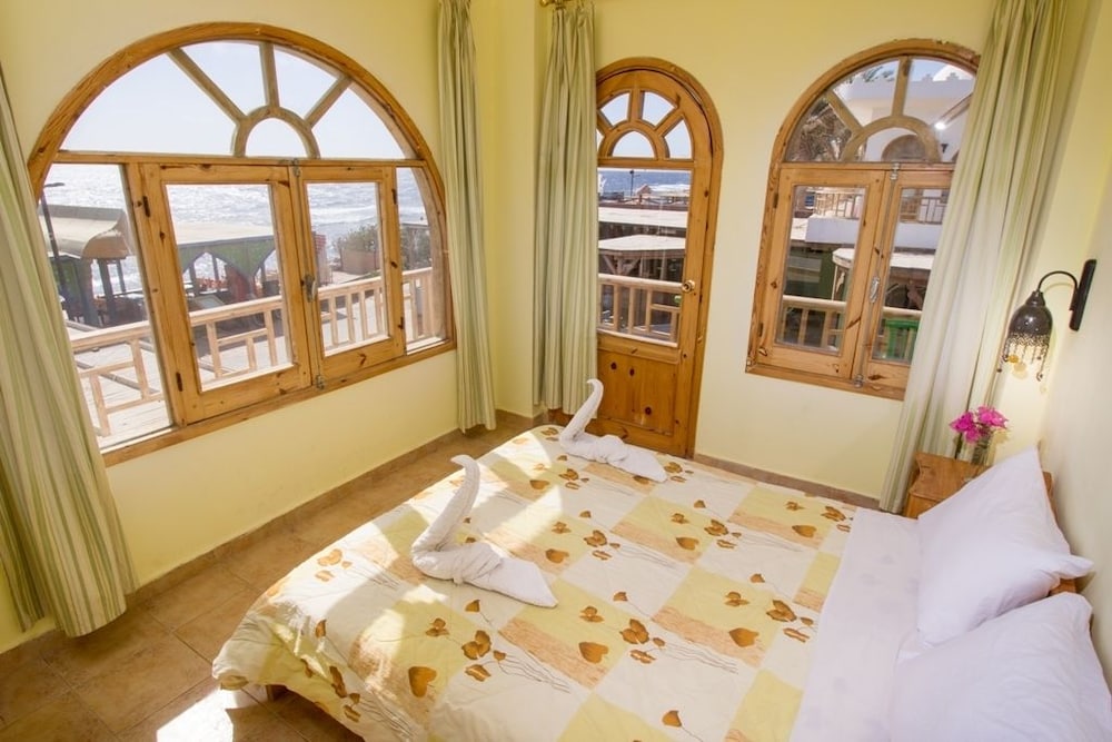 Shams Hotel &amp; Dive Centre 9/34
