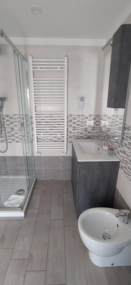 Pretty Tiburtina Room 23/28