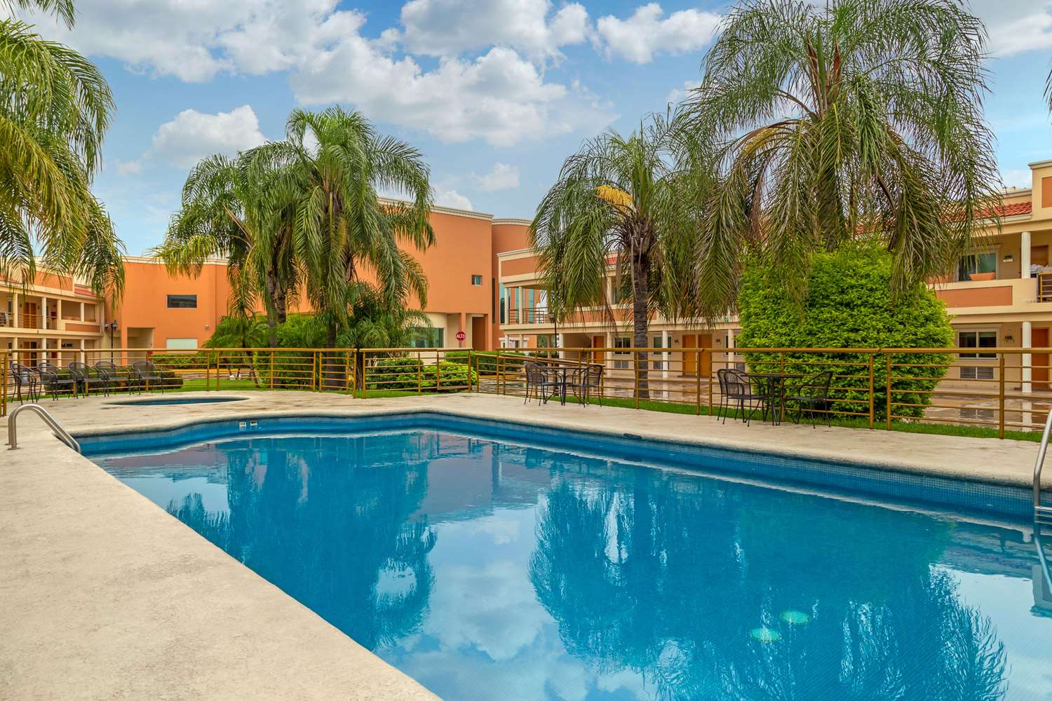 Comfort Inn Monterrey North, Nuevo Leon NLE 22/25