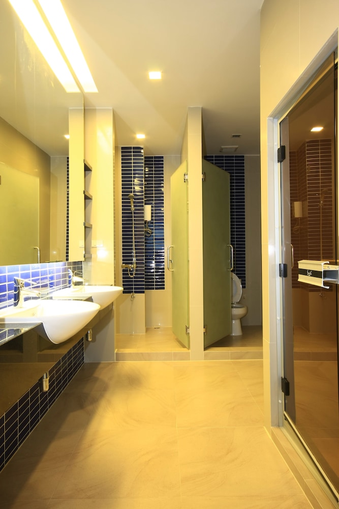 I Residence Hotel Sathorn 58/59